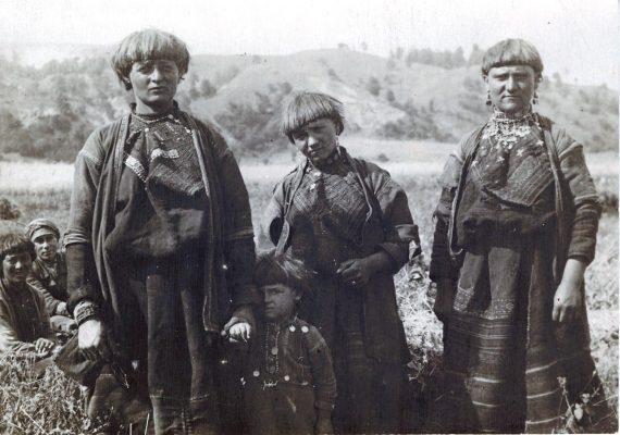 Женщины Хевсуретии. 1910-е гг. (Фото из архива Е.Д. Спасского)